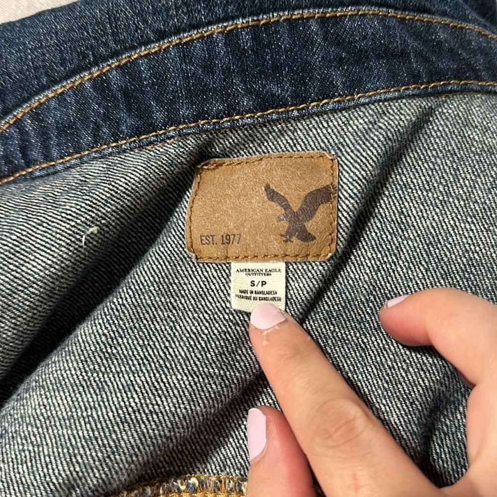 Classic American Eagle Button Down Denim Jacket S… - image 4